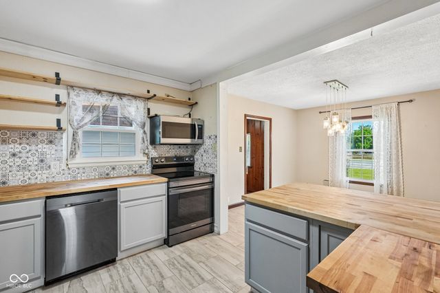 4301 E 38th Street, Indianapolis, IN 46218