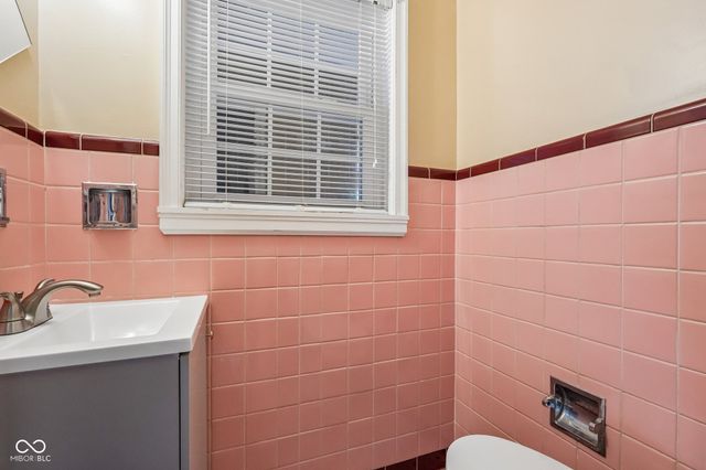 4301 E 38th Street, Indianapolis, IN 46218