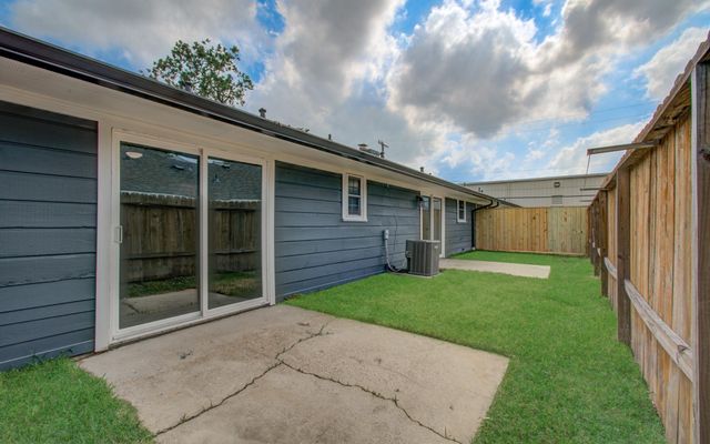 3911 Springmeadows Street A, Houston, TX 77080