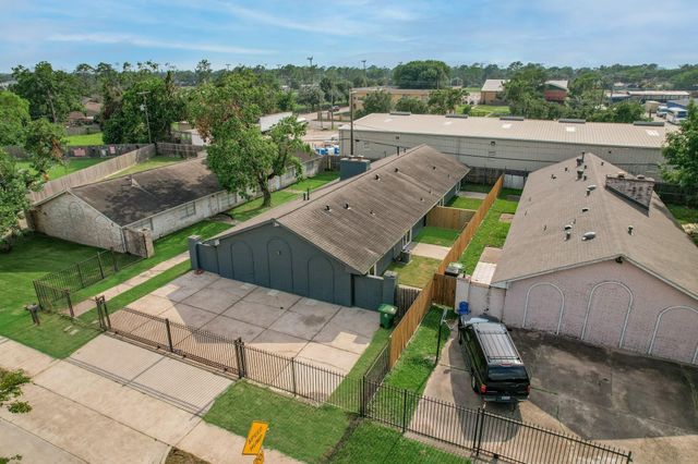 3911 Springmeadows Street A, Houston, TX 77080