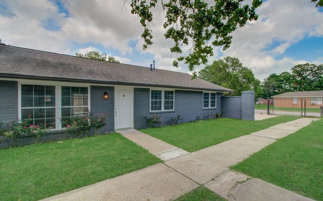 3911 Springmeadows Street A, Houston, TX 77080