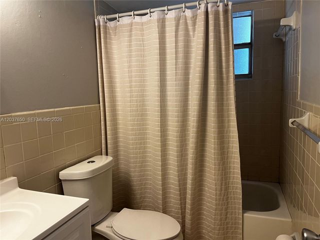 7000 Nova Drive 103E, Davie, FL 33317