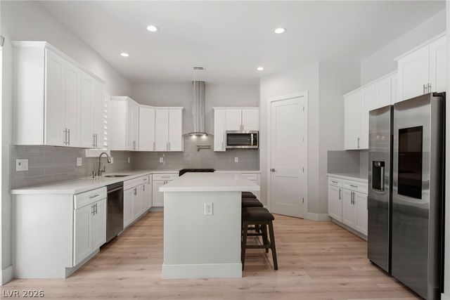 5517 Stormy Night Court, Las Vegas, NV 89120