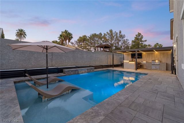 5517 Stormy Night Court, Las Vegas, NV 89120