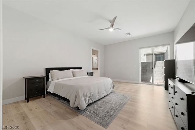 5517 Stormy Night Court, Las Vegas, NV 89120