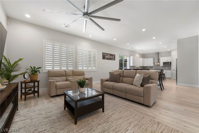 5517 Stormy Night Court, Las Vegas, NV 89120