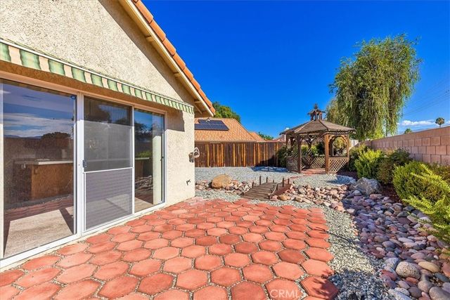 852 Arena Court, Hemet, CA 92545
