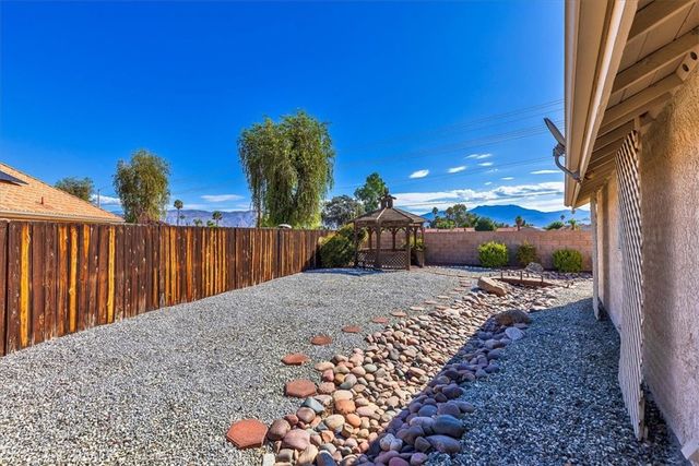 852 Arena Court, Hemet, CA 92545