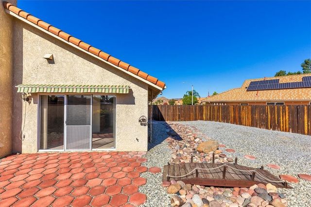 852 Arena Court, Hemet, CA 92545