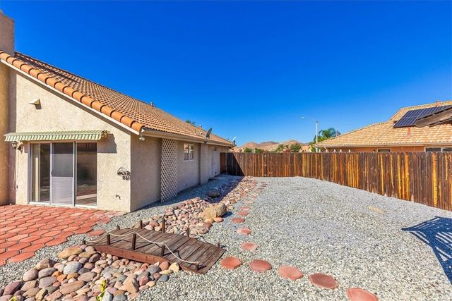 852 Arena Court, Hemet, CA 92545