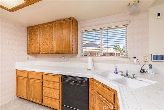 852 Arena Court, Hemet, CA 92545