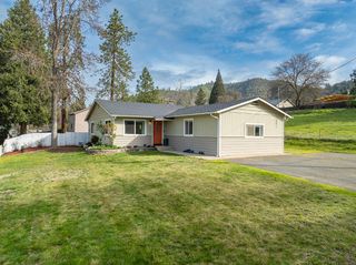 114 Short Street, Rogue River, OR 97537