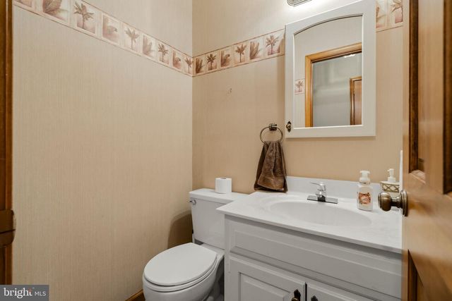 10 MEADOW LN, Myerstown, PA 17067