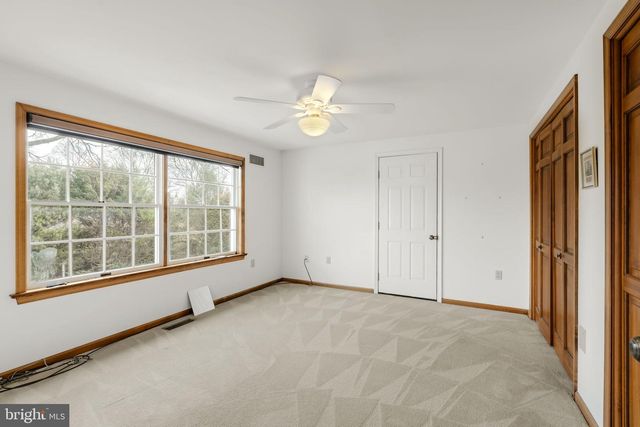 10 MEADOW LN, Myerstown, PA 17067