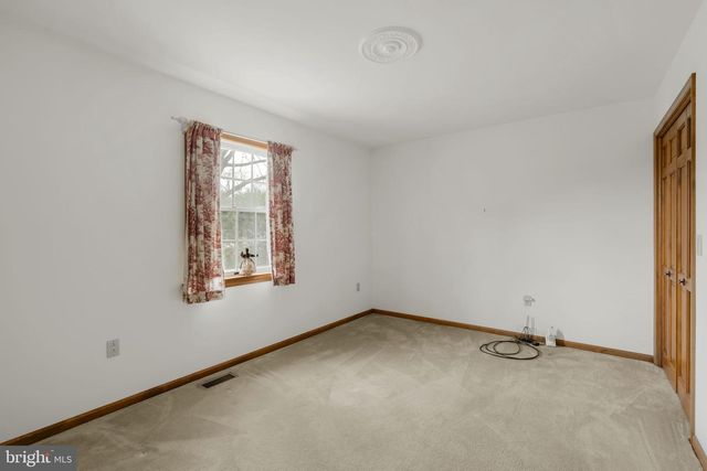 10 MEADOW LN, Myerstown, PA 17067