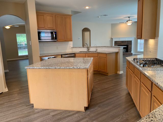 2644 Dunbar Drive, Mckinney, TX 75072