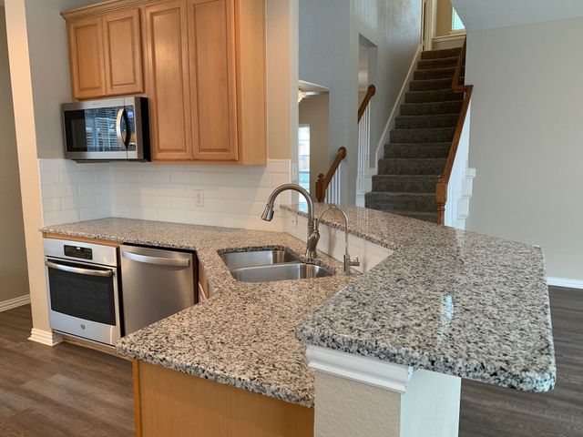 2644 Dunbar Drive, Mckinney, TX 75072