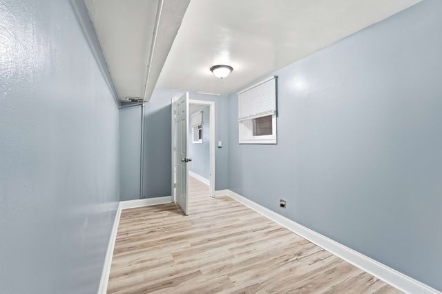 2507 W Coyle Avenue, Chicago, IL 60645