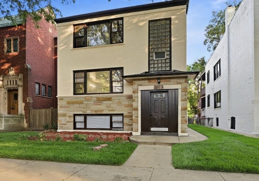 2507 W Coyle Avenue, Chicago, IL 60645