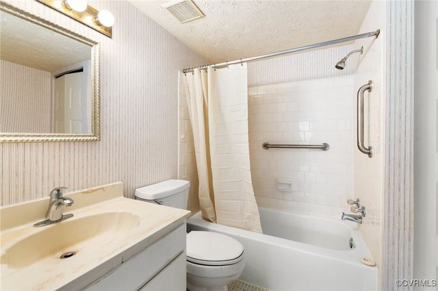 1507 Bronwyn Rd Unit#301, Henrico, VA 23238