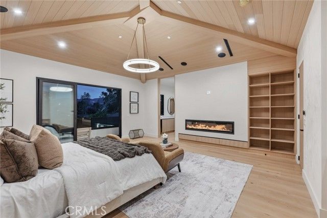 16252 Addison Street, Encino (los Angeles), CA 91436