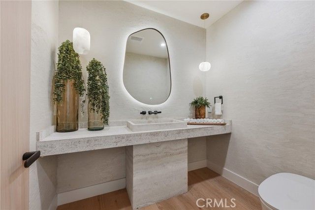 16252 Addison Street, Encino (los Angeles), CA 91436