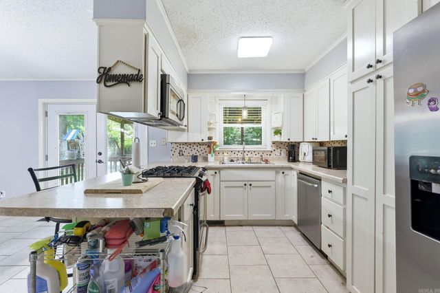 7201 Forest Dale Drive, North Little Rock, AR 72118
