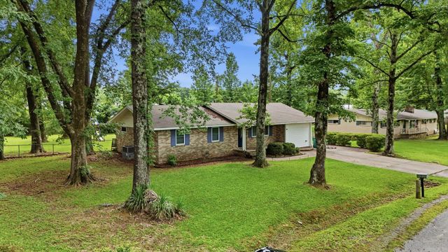 7201 Forest Dale Drive, North Little Rock, AR 72118