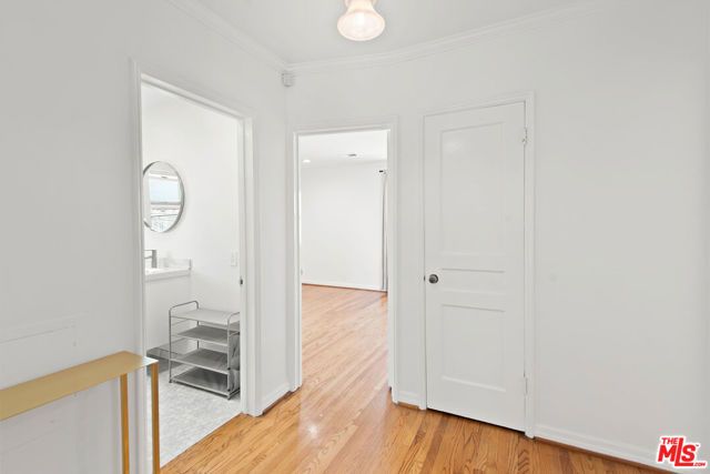 8950 Burton Way, Beverly Hills, CA 90211