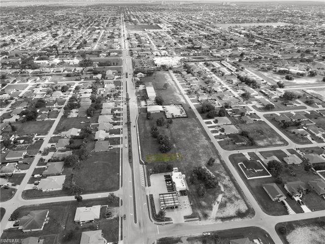 3712 Skyline BLVD, Cape Coral, FL 33914