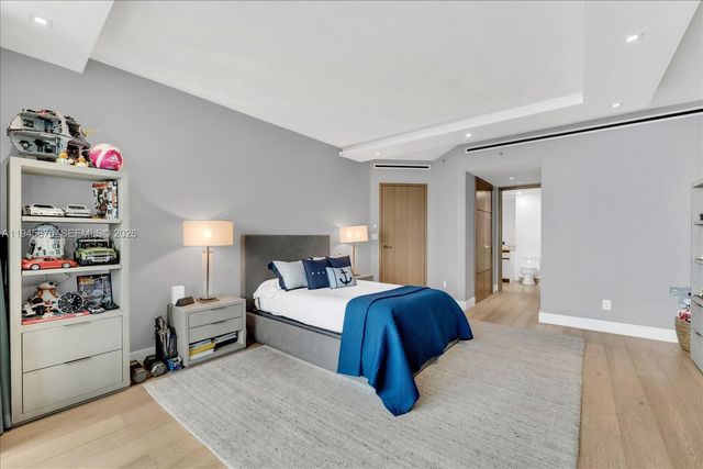 1643 Brickell Ave 3904, Miami, FL 33129