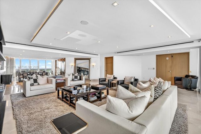 1643 Brickell Ave 3904, Miami, FL 33129