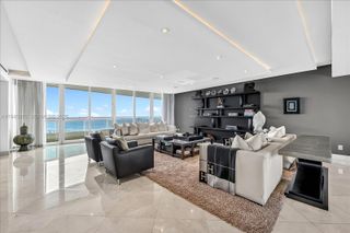 1643 Brickell Ave 3904, Miami, FL 33129