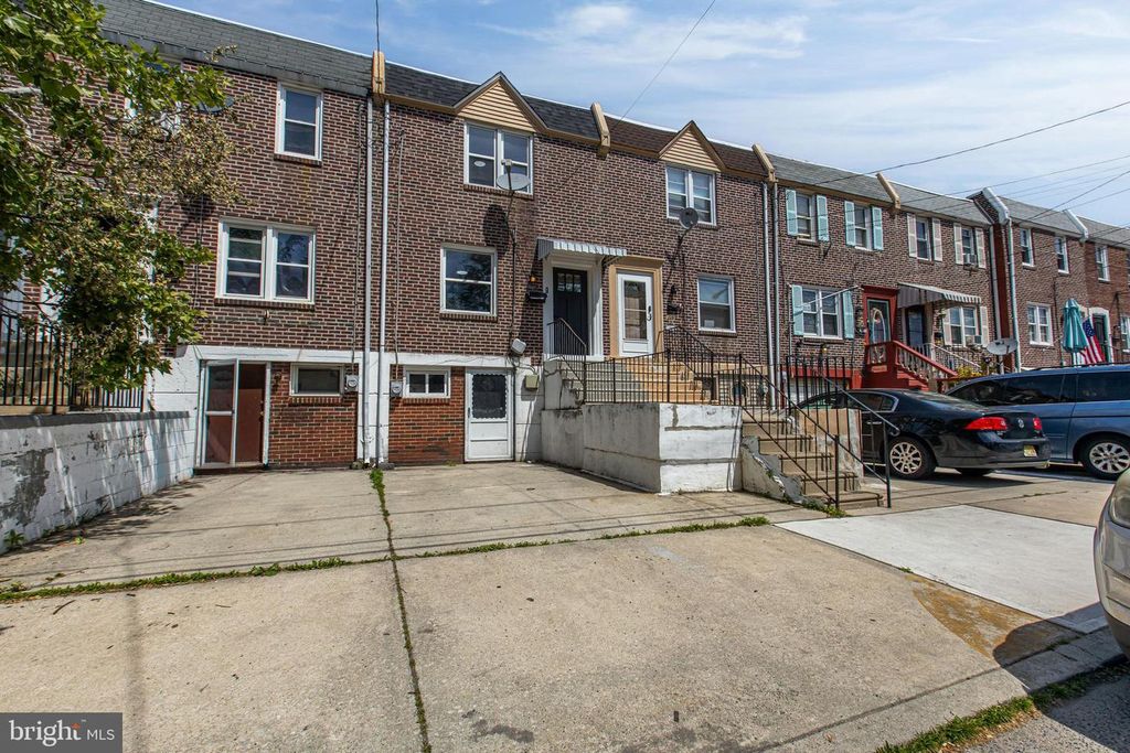 1067 S MERRIMAC RD, Camden, NJ 08104