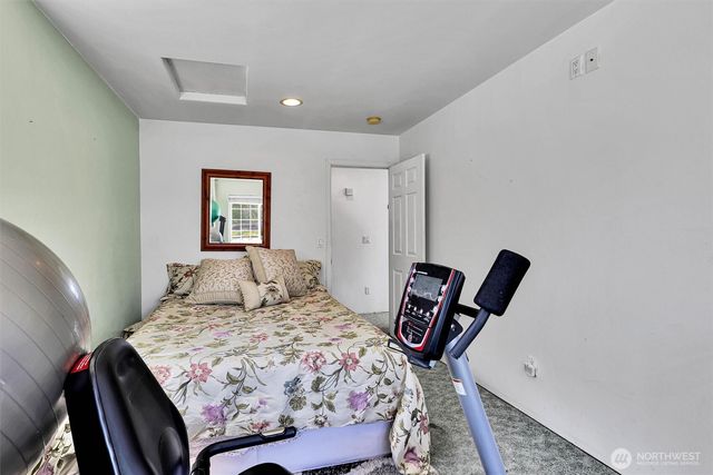 1519 95th Street E, Tacoma, WA 98445