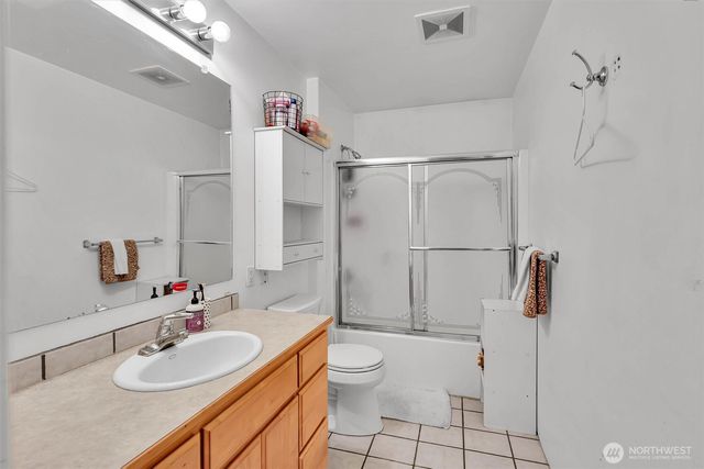 1519 95th Street E, Tacoma, WA 98445