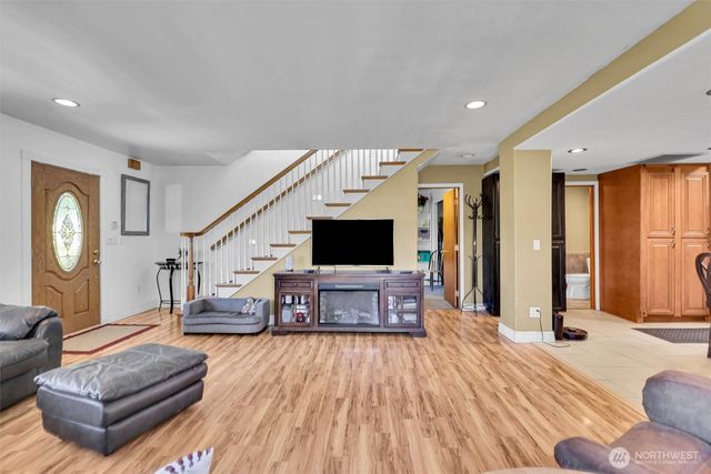 1519 95th Street E, Tacoma, WA 98445