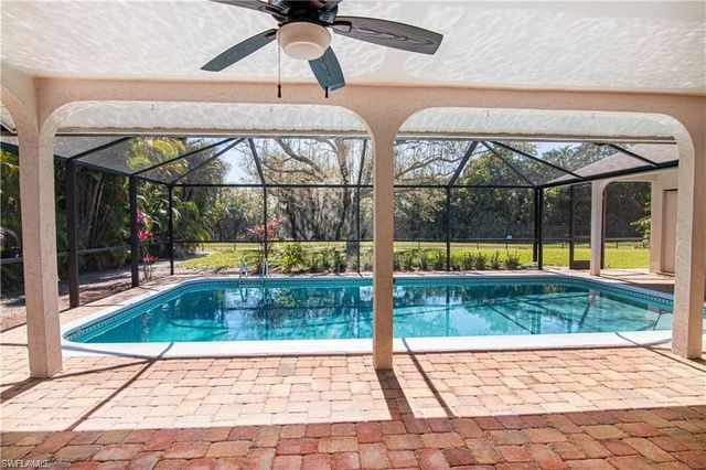6113 Deer RUN, Fort Myers, FL 33908