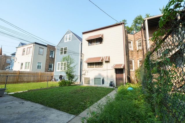 530 N Lawler Avenue, Chicago, IL 60644