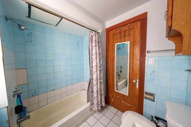 530 N Lawler Avenue, Chicago, IL 60644