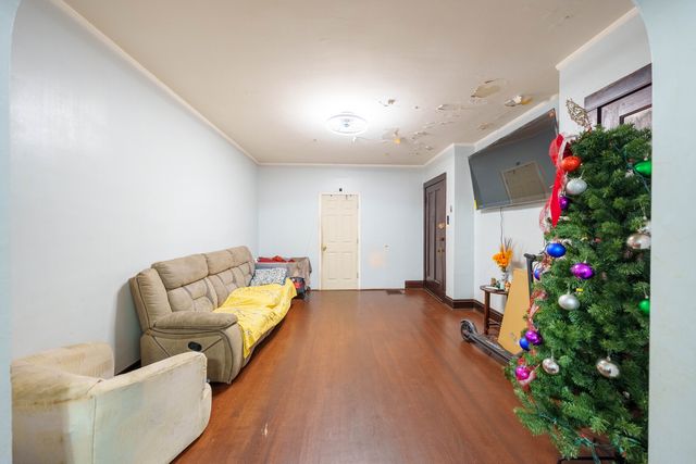 530 N Lawler Avenue, Chicago, IL 60644