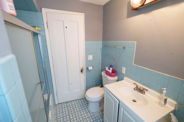 530 N Lawler Avenue, Chicago, IL 60644