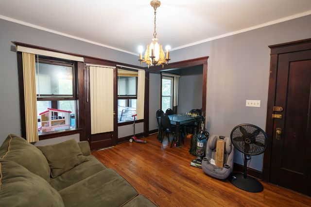 530 N Lawler Avenue, Chicago, IL 60644