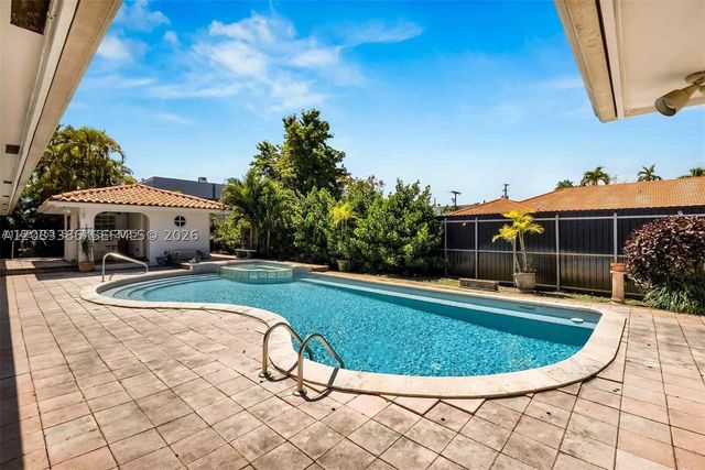 7080 SW 98th Ave, Miami, FL 33173
