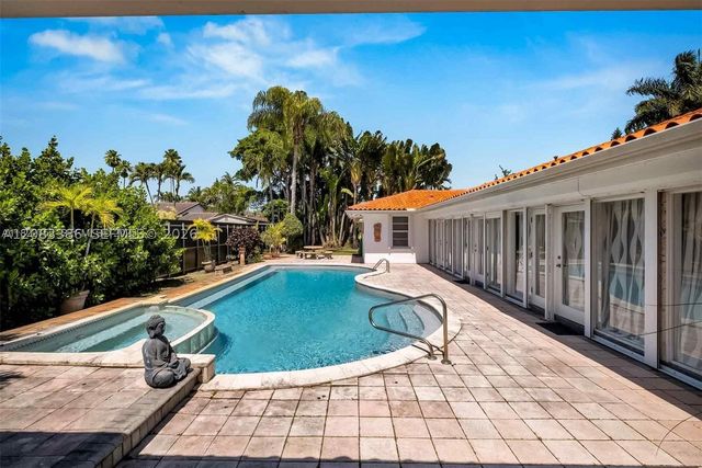 7080 SW 98th Ave, Miami, FL 33173