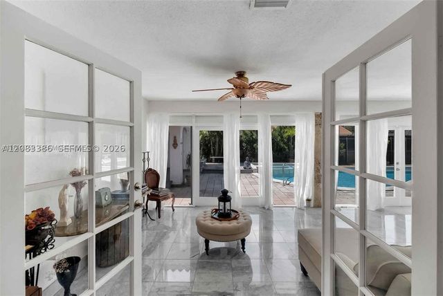 7080 SW 98th Ave, Miami, FL 33173