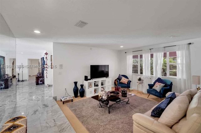 7080 SW 98th Ave, Miami, FL 33173