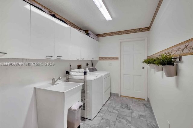 7080 SW 98th Ave, Miami, FL 33173