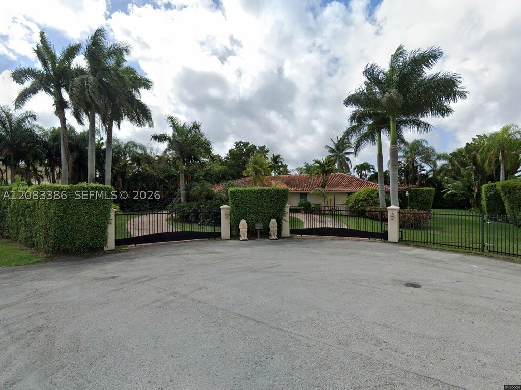 7080 SW 98th Ave, Miami, FL 33173