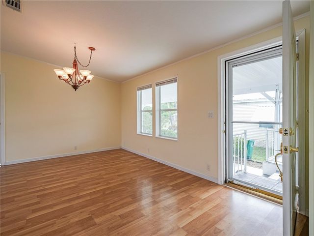 818 Thrush Circle, Sebastian, FL 32976